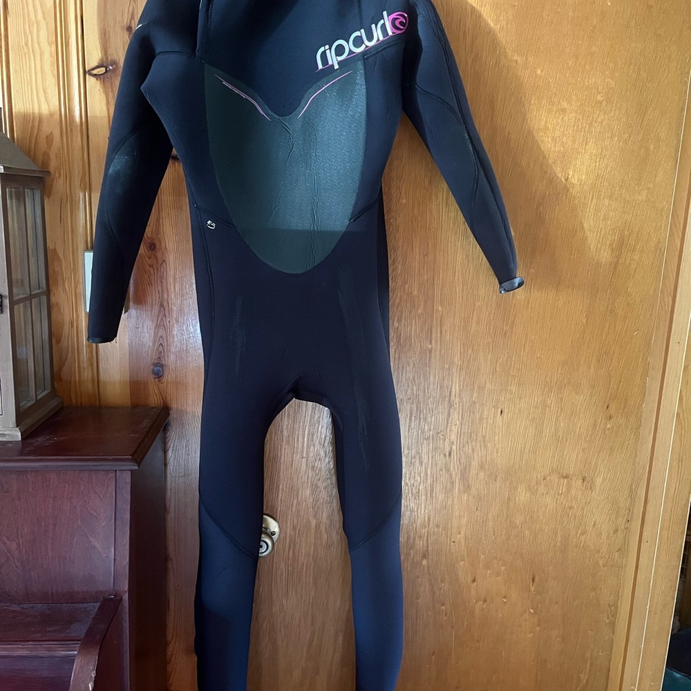 Rip Curl Black Full-Body 4/3 Wetsuit Women’s